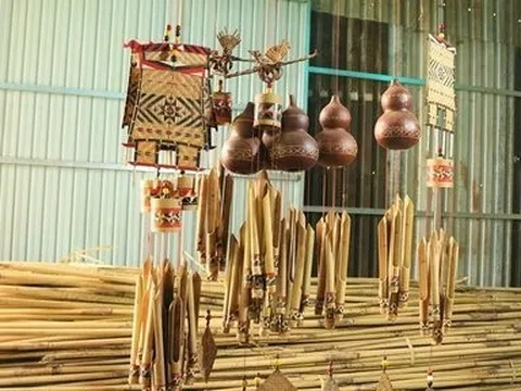 Nghệ nhân Jrai đưa nhạc cụ Tây nguyên vươn tầm thế giới