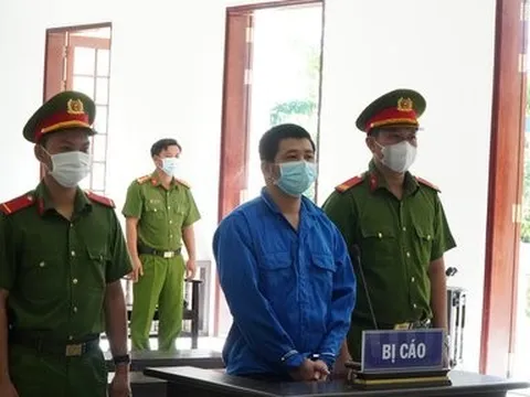 Lĩnh án chung thân vì đạp chết con trai 2 tuổi của người tình