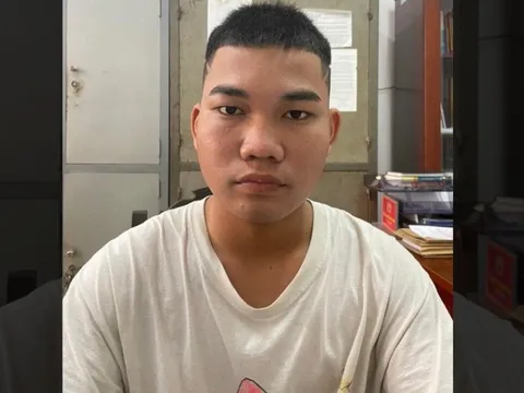 Bắt kẻ dụ dỗ nhiều nam thanh niên quay clip nhạy cảm rồi tống tiền