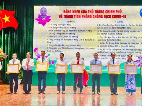 Phương Trang - Futa Group nhận bằng khen của Thủ tướng chính phủ