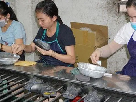 Ồ ạt rút BHXH một lần: Lương hưu phải đảm bảo mức sống tối thiểu