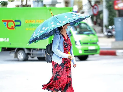 Nắng nóng xảy ra ở Đông Bắc Bộ, Trung Trung Bộ