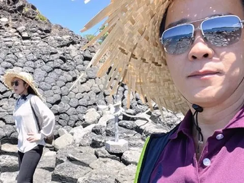 Vợ chồng ca sĩ Hà Thanh Xuân - đại gia Thắng Ngô vua cá Koi "tái xuất" sau đám cưới ồn ào