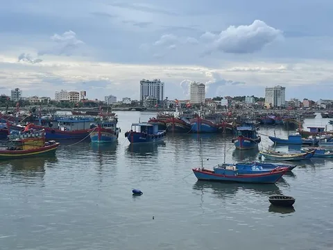 Làng biển trong “bão” giá xăng dầu - Kỳ cuối: Hết ngưỡng chịu đựng!