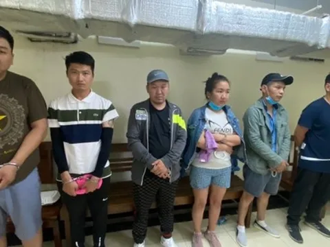 Bắt nhóm 8 người nước ngoài trộm tiền tỉ ở Hà Nội rồi trốn vào TP HCM, Tây Ninh