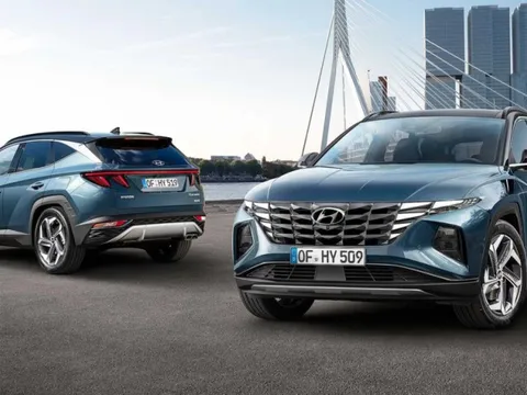 Mua Crossover tầm giá 1 tỷ đồng, chọn Mazda CX-5 hay Hyundai Tucson?
