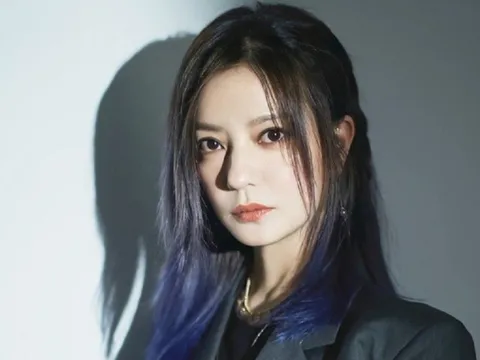 Động thái lạ của nữ diễn viên Triệu Vy sau một năm ở ẩn