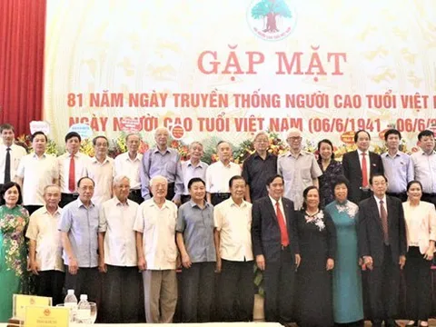 Đẩy mạnh thực hiện đồng bộ công tác người cao tuổi