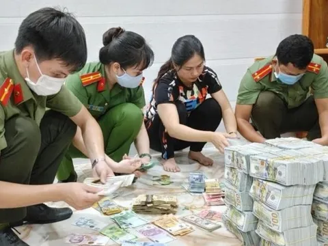 Vụ vận chuyển 30.000 tỷ đồng ra nước ngoài: Tiếp tục điều tra nhiều chủ tiệm vàng