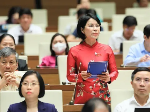 Giám đốc Sở Y tế Hà Nội: 'Cuộc chiến cả về thể chất lẫn tinh thần với các nhân viên y tế'