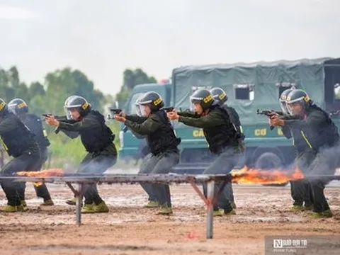 Quốc hội chính thức thông qua Luật Cảnh sát cơ động