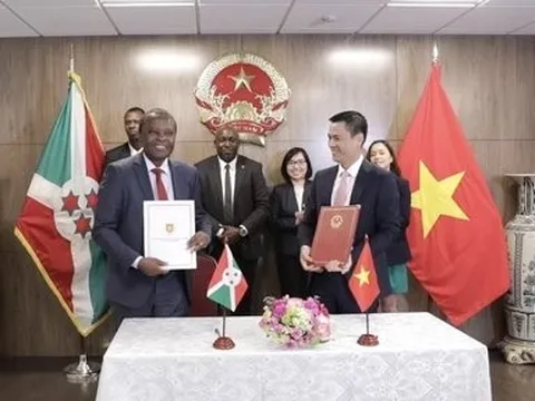 Việt Nam - Burundi ký hiệp định miễn thị thực