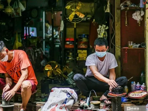 Khám phá “bảo tàng quạt cổ” “độc nhất vô nhị” Hà Thành