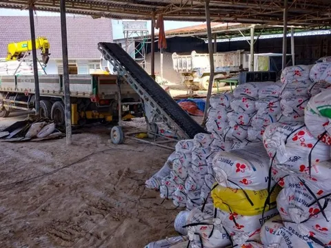 Lâm Đồng: Đình chỉ công ty khai thác cao lanh núp bóng nhà máy gạch