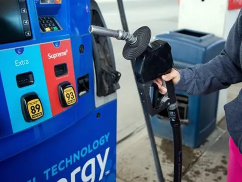 Đại sứ Việt Nam tại Malaysia phản hồi thông tin giá xăng 13.000 đồng/lít