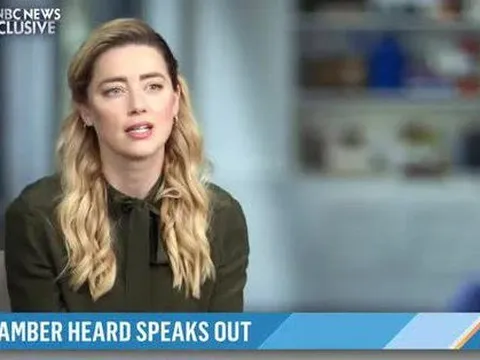 Amber Heard nói "vẫn yêu" Johnny Depp
