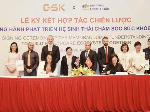 Lễ ký kết hợp tác chiến lược giữa FPT Long Châu và GSK Việt Nam