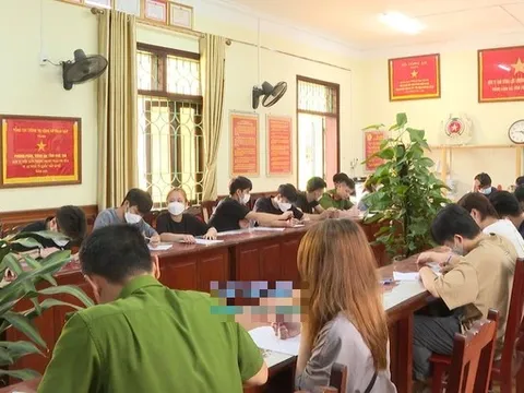 Phá đường dây mua bán tài khoản ngân hàng, nhiều sinh viên "dính bẫy"