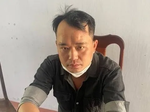 Bắt 9X chém 2 người nhập viện trong quán cà phê rồi bỏ trốn