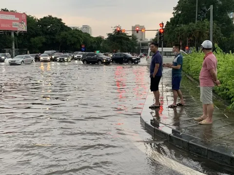 Chuyên gia gợi ý Hà Nội cách chống ngập sau mưa lớn