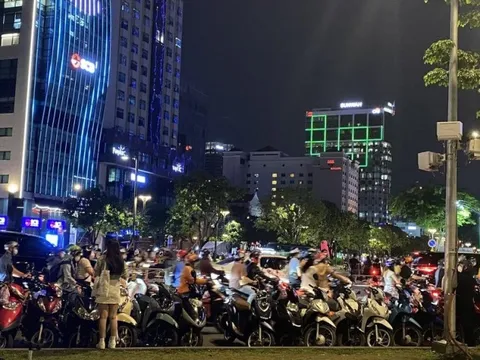 Tp.HCM: Kiến nghị bố trí bãi giữ xe cho Công viên bến Bạch Đằng