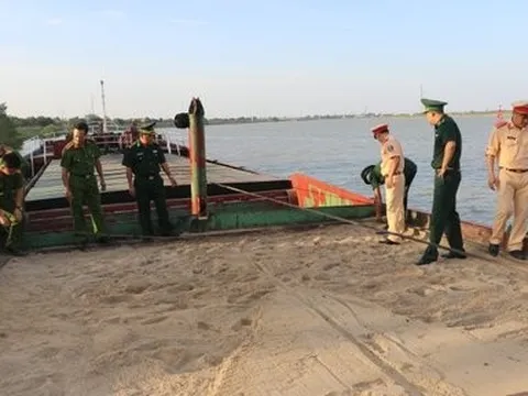 Lật tẩy chiêu làm giả hóa đơn, hợp thức hóa cát lậu thu lợi bất chính