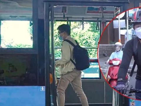 Giá xăng liên tục tăng, nhiều người trẻ "ngán xe máy" chuyển sang đi... xe buýt
