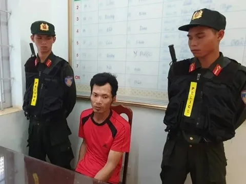 Bắt đối tượng trong đường dây chuyên làm giả các loại giấy tờ