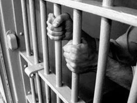 Phạt tù đối tượng đánh con gái đến tử vong trong lúc dạy học