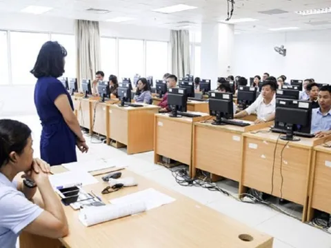 Tiêu chuẩn, điều kiện đăng ký thi nâng ngạch công chức vào tháng 7