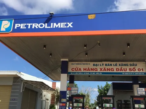 Nguồn thu khủng từ thuế bảo vệ môi trường: Riêng Petrolimex và PV Oil nộp hơn 30.000 tỷ mỗi năm, Bộ Tài chính đề xuất giảm thêm 1.000 đồng/lít đến hết 2022