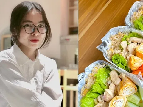 Cô gái cài ảnh nền điện thoại "1 tháng không mua hàng trên mạng" và nấu cơm mang đi làm