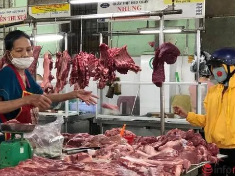 Đà Nẵng: Tô mì, ly kem cũng tăng giá theo xăng, nhà giàu cất ô tô đi xe máy dù nắng gắt