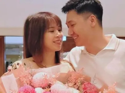 Mạnh Trường bất ngờ thông báo vợ mang bầu lần 3