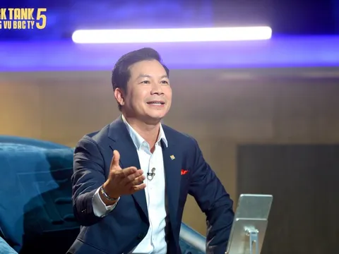 Phác thảo kế hoạch doanh số 5 năm tăng từ 3 tỷ lên 21.600 tỷ, startup môi giới giáo dục của nữ MC truyền hình bị cả 5 shark từ chối vì lý do bất ngờ