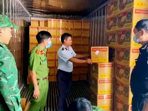 An Giang: Phát hiện, tạm giữ 4 tấn trái me khô, nghi vấn nhập lậu