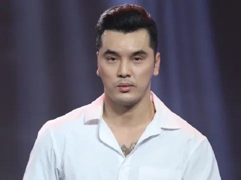 Ưng Hoàng Phúc “đóng vai ác” trong việc giáo dục con cái