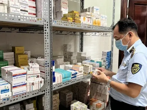 Vĩnh Long: Phát hiện kho thuốc tân dược không rõ nguồn gốc