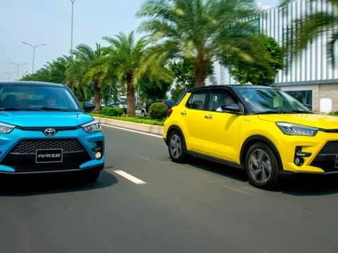 Xe ô tô gầm cao giá rẻ, Toyota Raize hay Suzuki XL 7 lợi thế hơn?