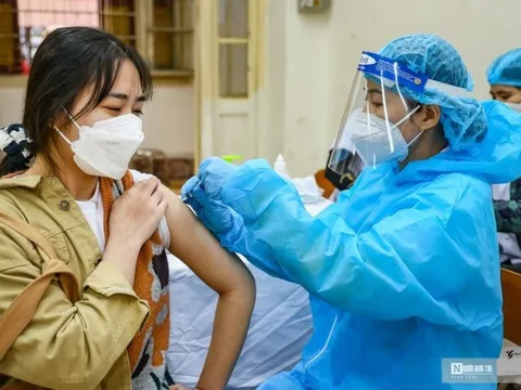 Hướng dẫn mới nhất về đối tượng, liều lượng, loại vắc-xin phòng Covid