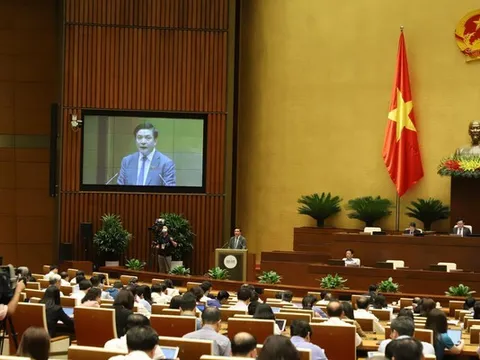 Quốc hội họp riêng, bỏ phiếu kín vấn đề nhân sự