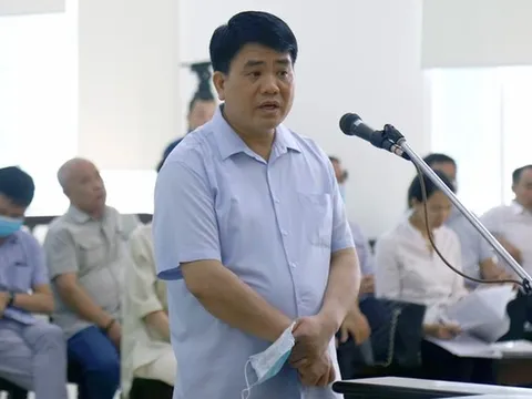 Vì sao ông Nguyễn Đức Chung bất ngờ nhận trách nhiệm vào phút cuối dù trước đó một mực kêu oan?