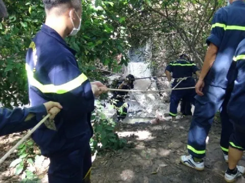 Điều tra vụ phát hiện thi thể 3 người trong 1 gia đình ở đường thoát nước thải