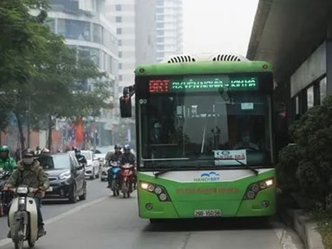 Hà Nội: Đề xuất cho xe khách, buýt thường đi vào làn riêng của BRT