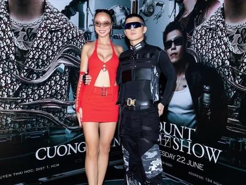 Vũ Ngọc Anh đến ủng hộ mini show của bạn trai - Cường Seven