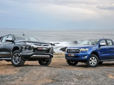 Ford Ranger và Mitsubishi Triton, xe bán tải nào đáng tiền hơn?