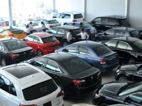 Nghịch lý xế hộp cũ đắt hơn loại mới và những rủi ro khó lường