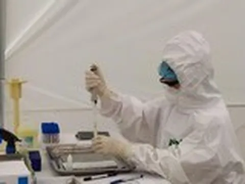 Nóng: Việt Nam ghi nhận biến chủng mới BA.5 của COVID-19