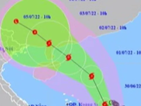 Bão số 1 có bán kính gió mạnh rất rộng, có thể đổ bộ vào Bắc Bộ