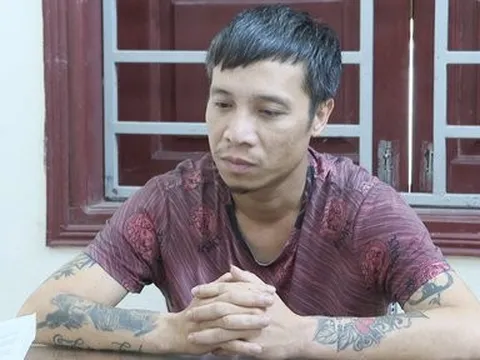 Khởi tố đối tượng mang súng "giải cứu" người tình và bắn trả công an